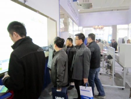 �c�����Ŵ�