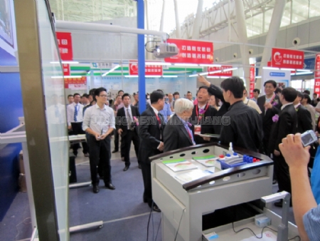 �c(di��n)�����Ŵ�